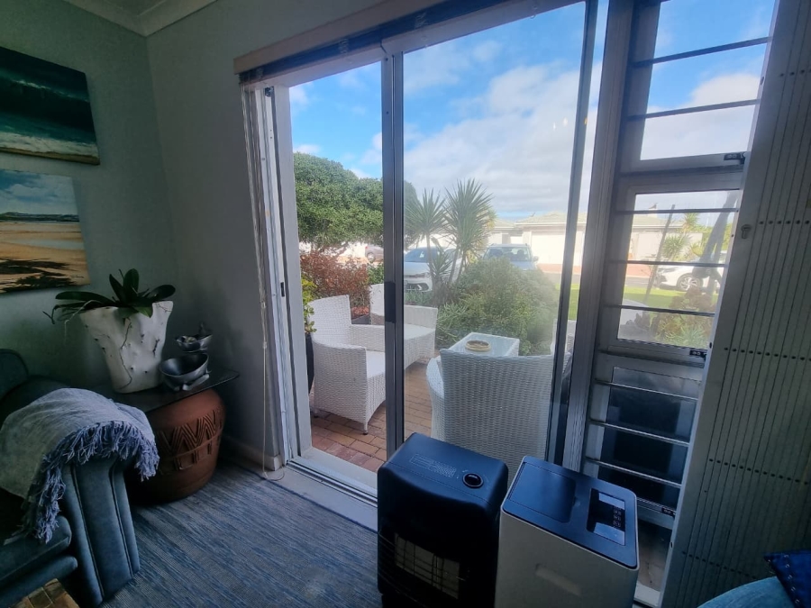 To Let 2 Bedroom Property for Rent in Big Bay Western Cape